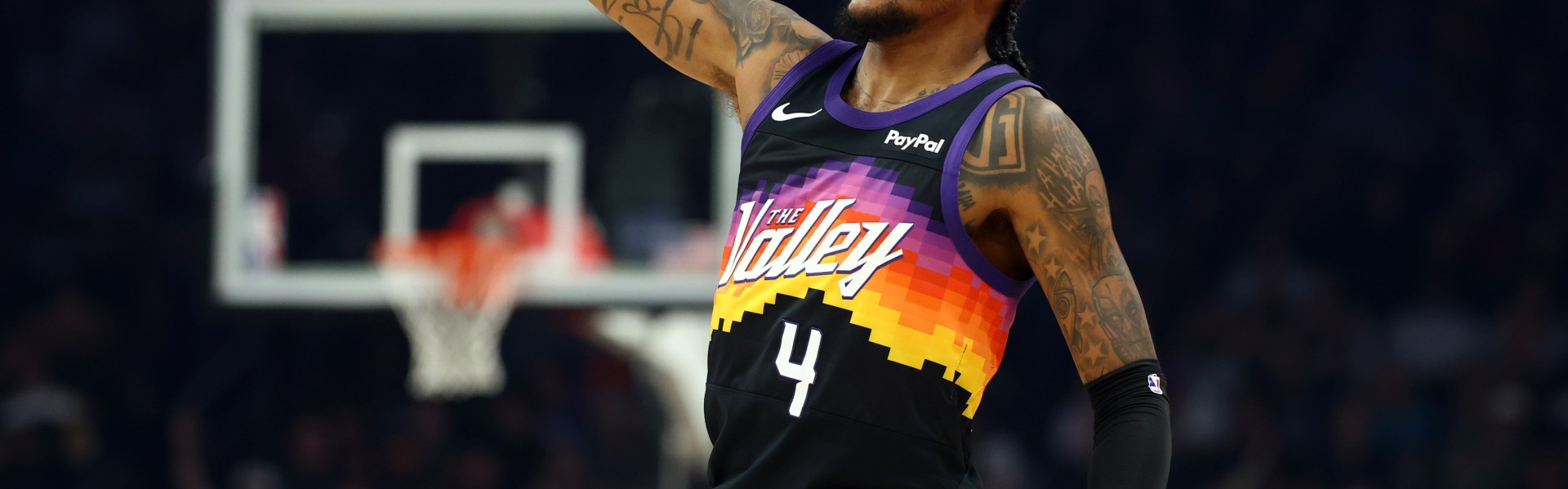 九游娱乐-杀疯了！杰伦·格林高难度中投打进后三分还有 8记三分平生涯最高